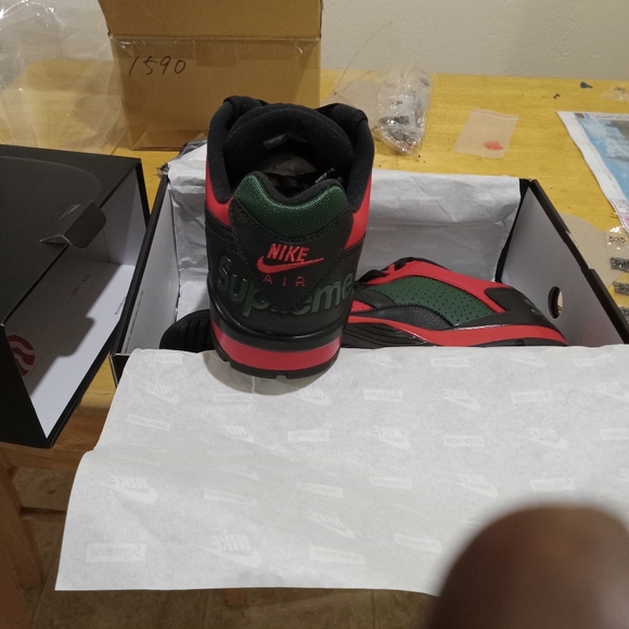 Shoes - Picture 6 of 7